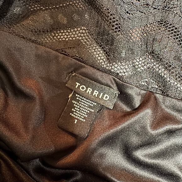 Torrid Rouched Surplice Top Black Lace Back Plus Size 1 - Picture 7 of 8